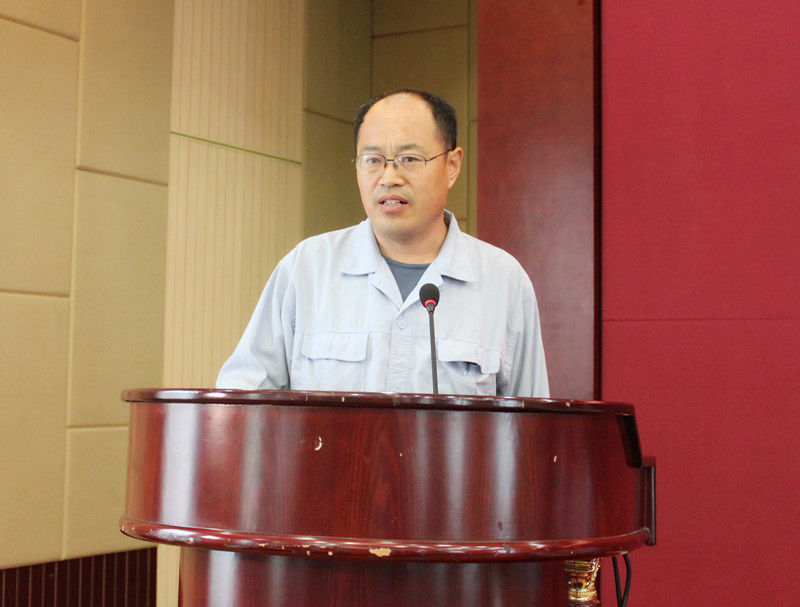 華魯公司標(biāo)兵